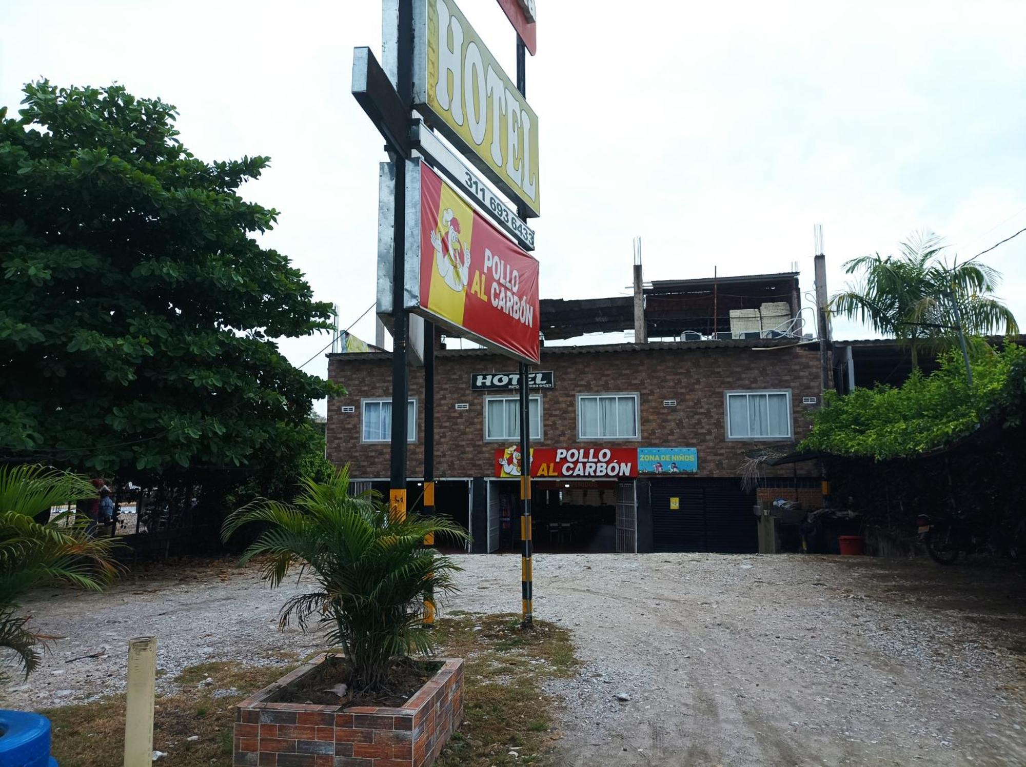 La Plazoleta Hotel Doradal Bagian luar foto